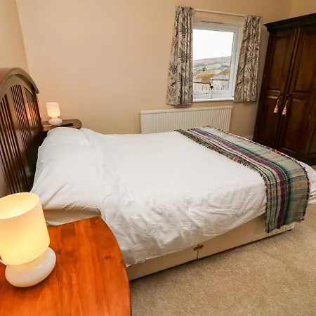 Keartons - Buttertubs Apartment *